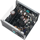 DeepCool R-PN650M-FC0B-EU, Fuente de alimentación de PC negro