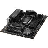 MSI 7D77-001R, Placa base negro